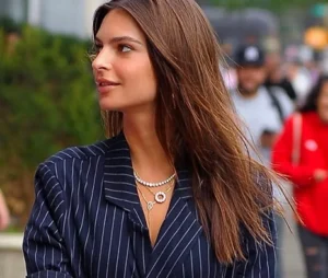 Emily Ratajkowski is seeing something.