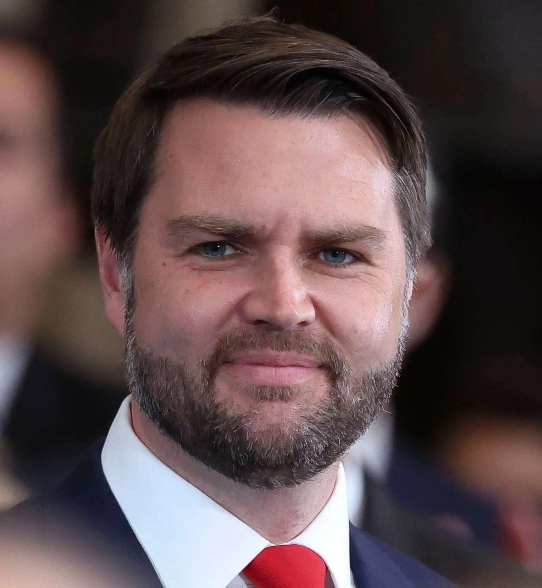 You are currently viewing How Rich Is JD Vance? A Deep Dive Into His Net Worth & Career