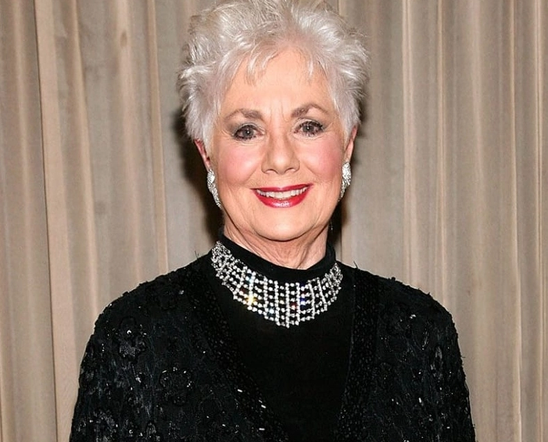 You are currently viewing Shirley Jones Net Worth A Comprehensive Look at the Life and Career of a Famous Actress