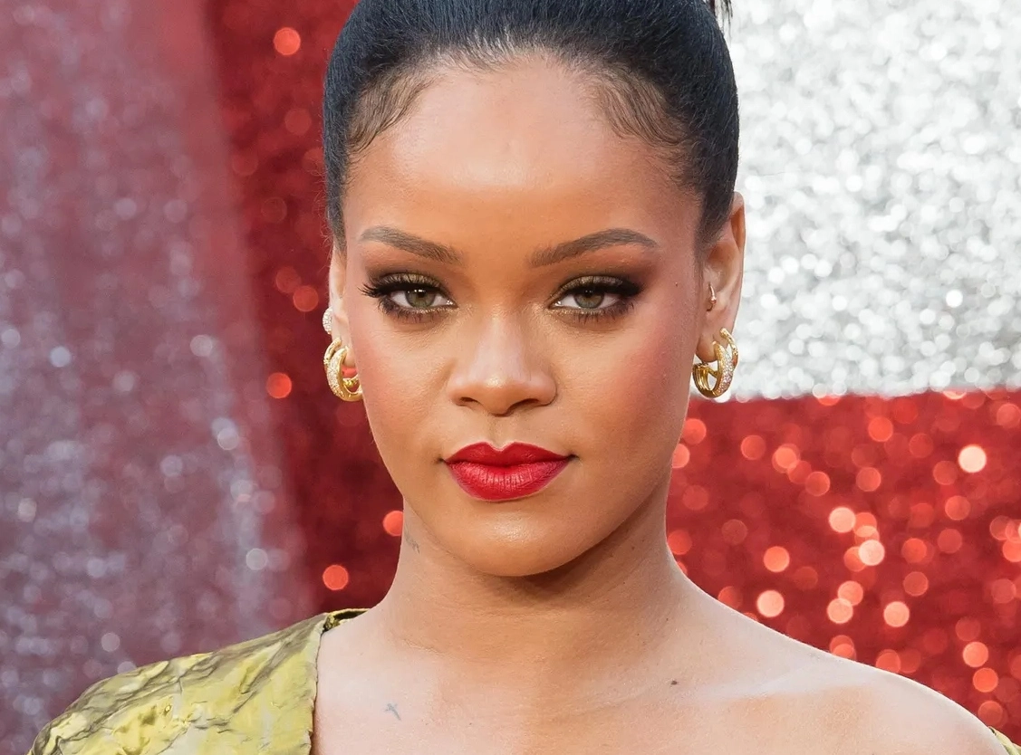 You are currently viewing Rihanna’s Billion Dollar Empire How the Pop Icon Turned Music into a Fortune