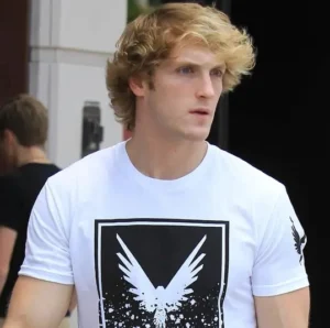 Logan Paul is seeing someone.