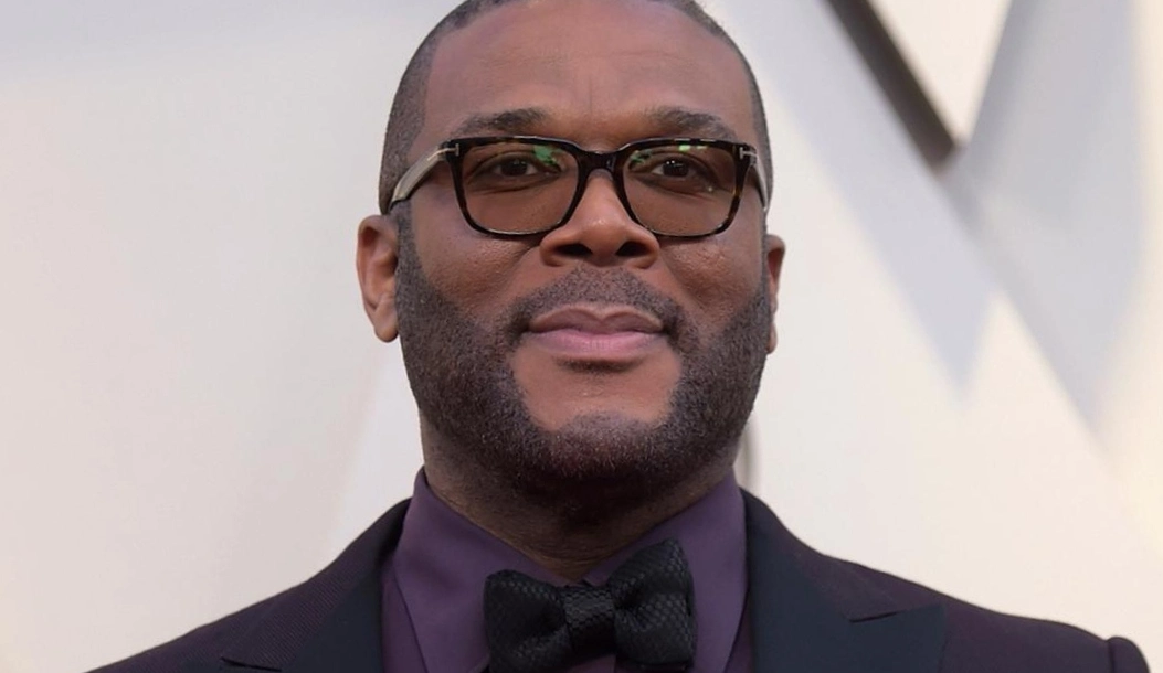 Read more about the article Tyler Perry Net Worth Revealed From Homeless to Hollywood Billionaire