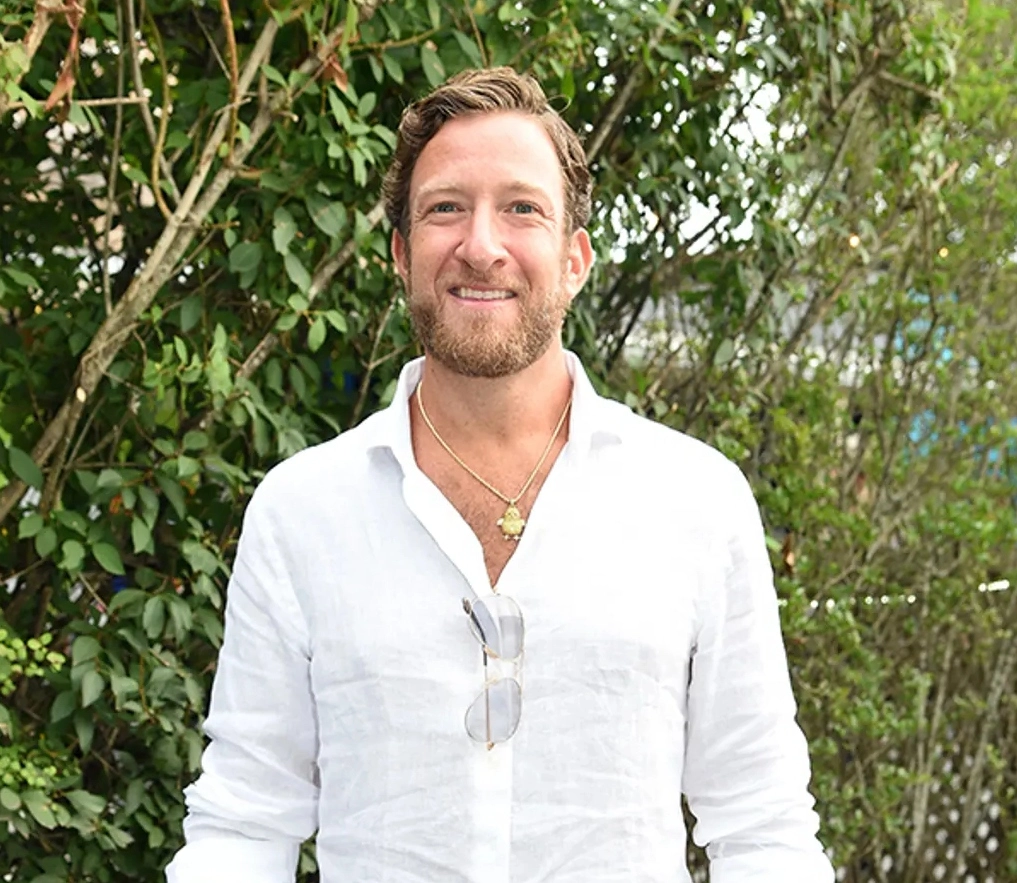 You are currently viewing Dave Portnoy Net Worth 2025 How the Barstool Boss Built a Media Empire