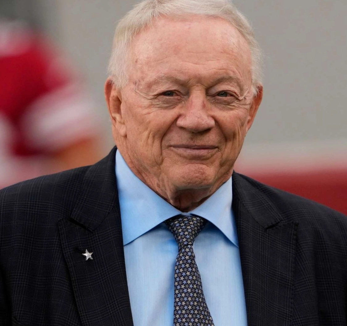 Read more about the article Jerry Jones Net Worth Revealed The Billion Dollar Cowboy Behind the Dallas Empire