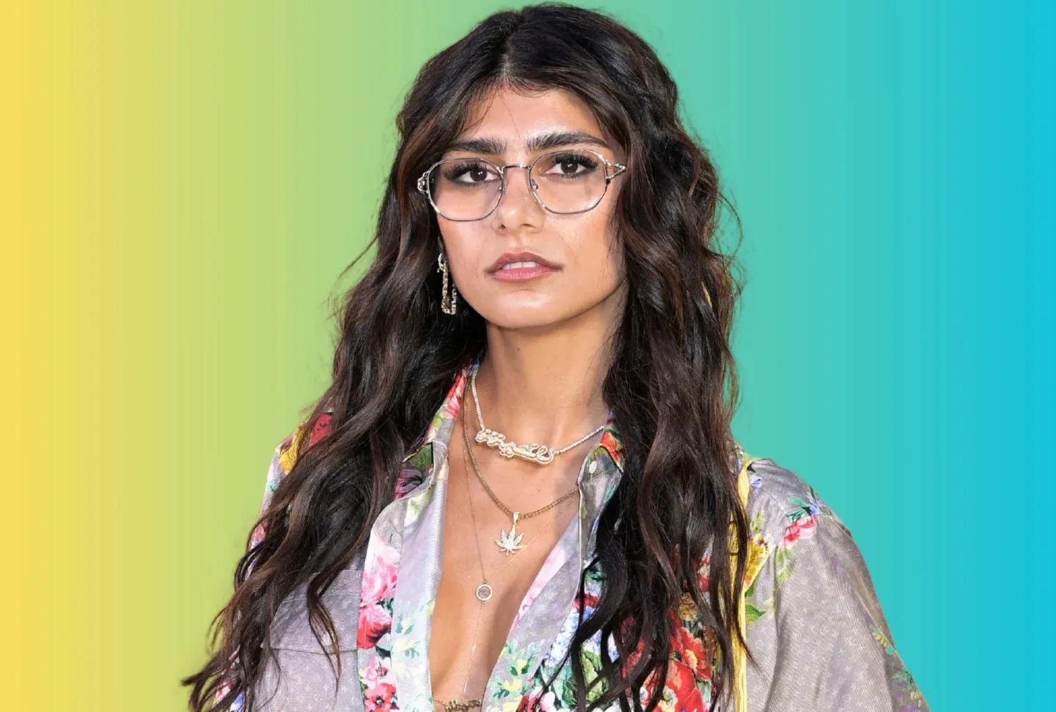 Read more about the article Mia Khalifa Net Worth in 2025 What She Earns Now Will Shock You