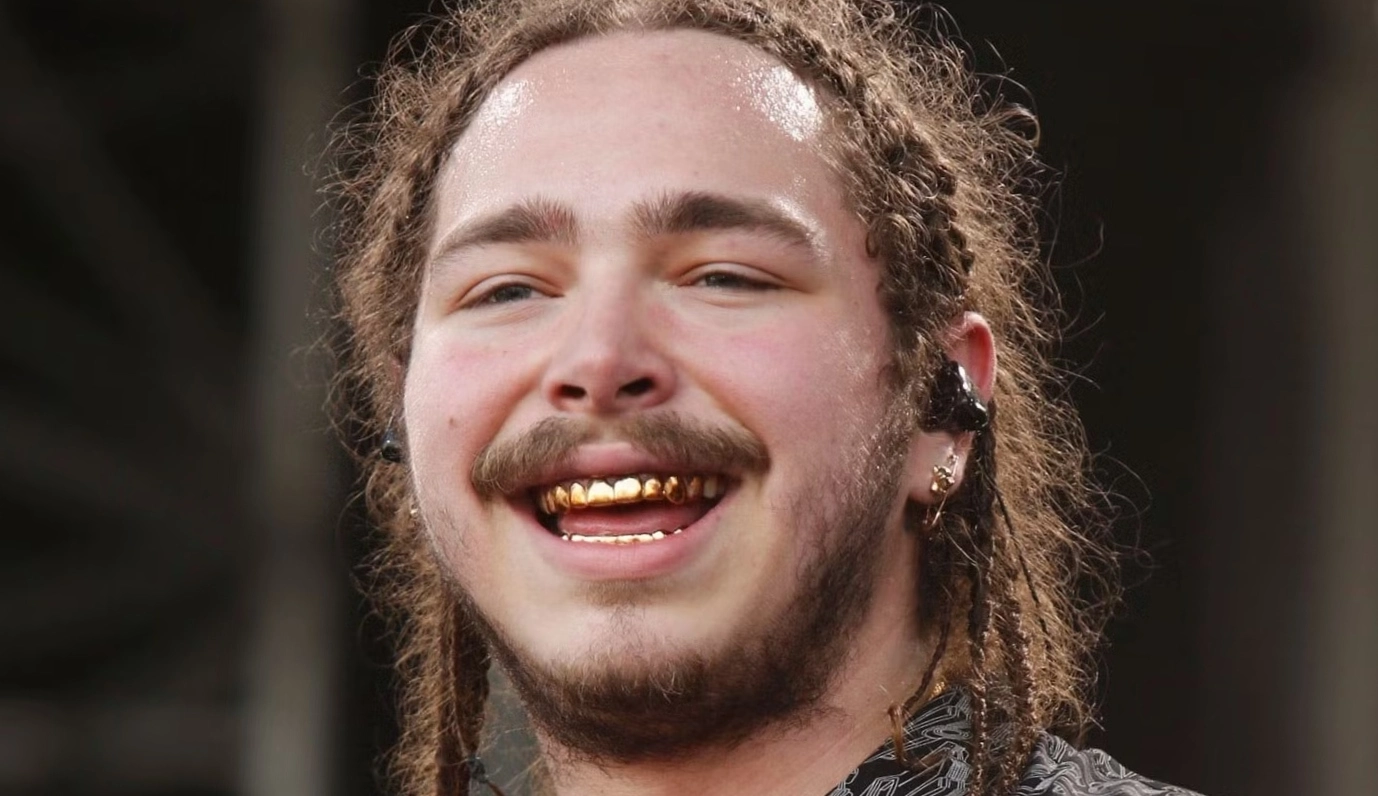 You are currently viewing From Beerbongs to Billions? Inside Post Malone’s Real Net Worth