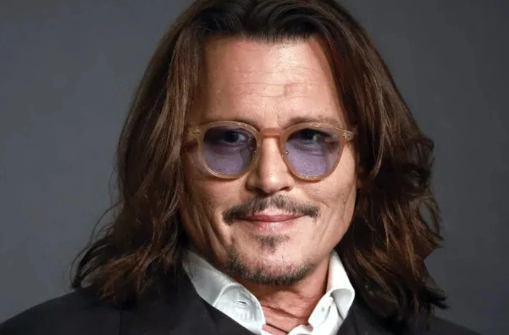 Read more about the article Johnny Depp Net Worth 2025 Inside the Fortune of Hollywood Most Iconic Rebel