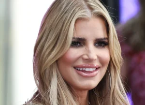 Read more about the article Jessica Simpson Billion Dollar Empire How She Turned Pop Fame into Massive Wealth